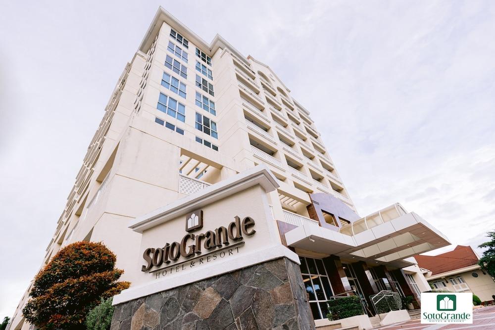 Sotogrande Hotel And Resort Lapu-Lapu City Kültér fotó